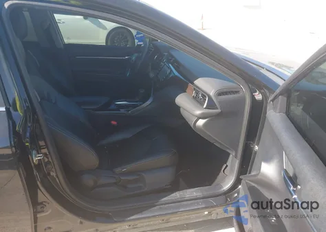 2020 Toyota Camry Le from USA, damaged, VIN 4T1C11AK8LU879739